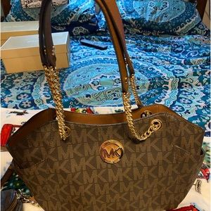 Michael Kors purse